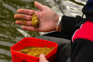Прикормка Dynamite Baits Big Fish 1,8кг - Sweet Banoffi Method Mix