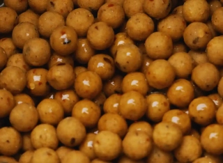 Бойли Dynamite Baits Peppered Fruit Boilies