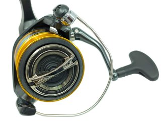Катушка Shimano Sahara FJ C3000 4+1BB/5:1